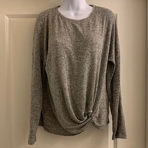 A new day, long sleeve, medium, scrunch tie, rayon/polyester, great condition